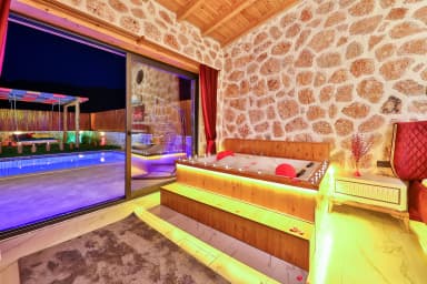 Villa Düşler Bahçesi Korunaklı Havuz 75