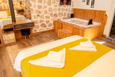 Villa Fiesta Korunaklı Havuz 93