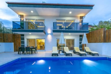 Villa Domino Korunaklı Havuz 29