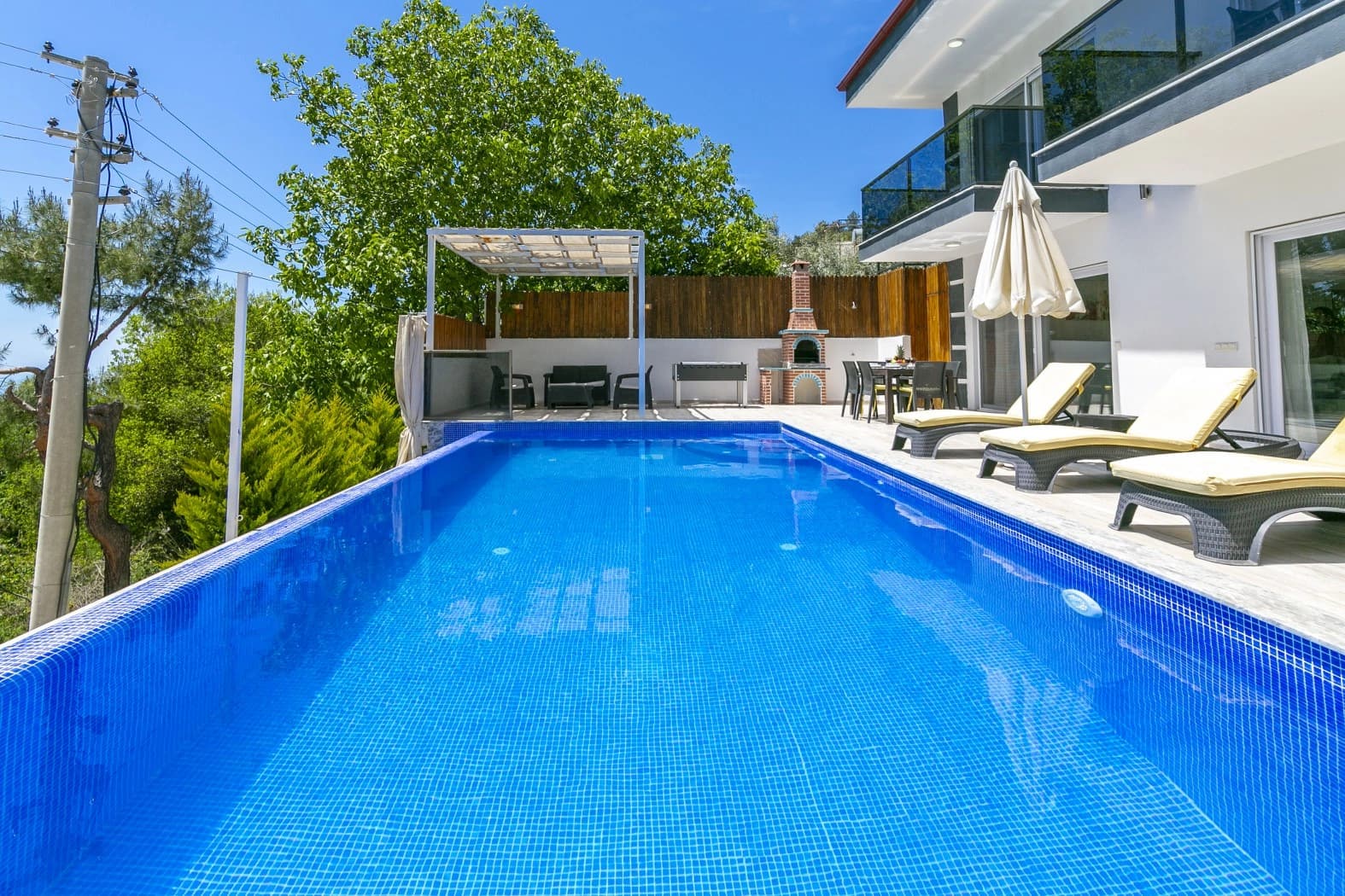 Villa Domino Korunaklı Havuz 65