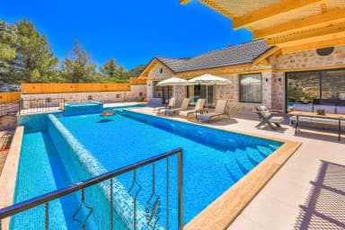 Villa Artena Korunaklı Havuz 57
