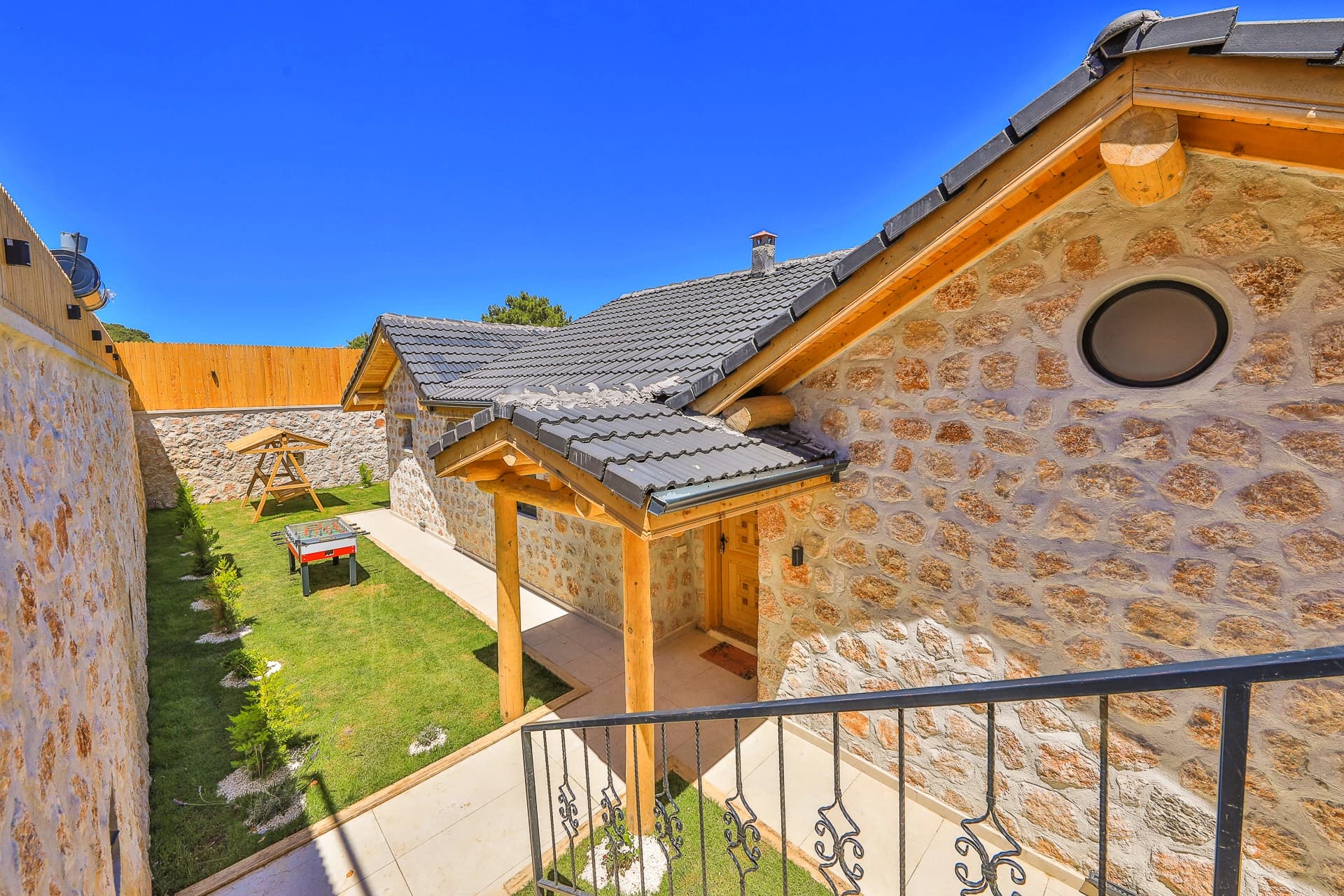 Villa Artena Korunaklı Havuz 23