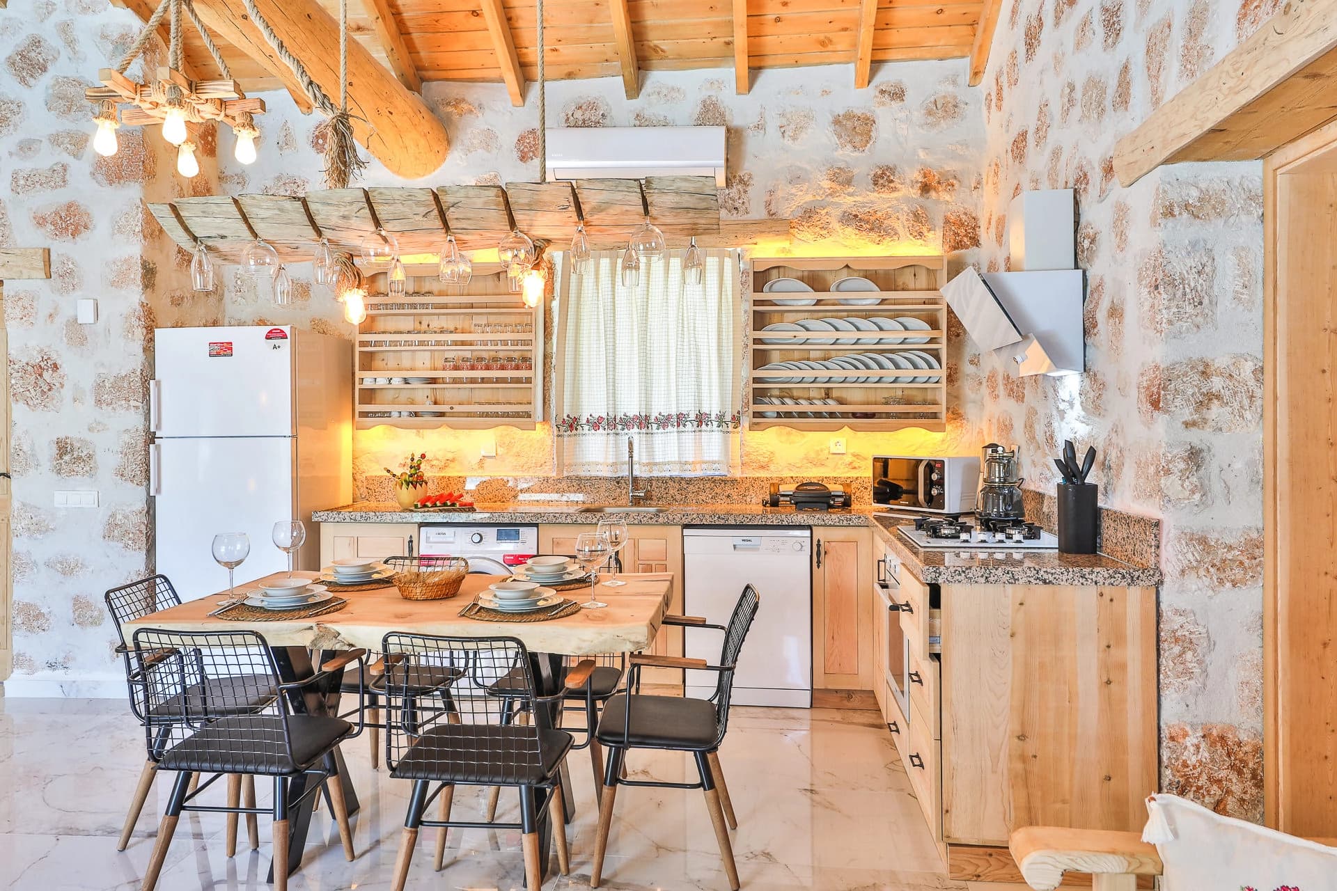 Villa Artena Korunaklı Havuz 59