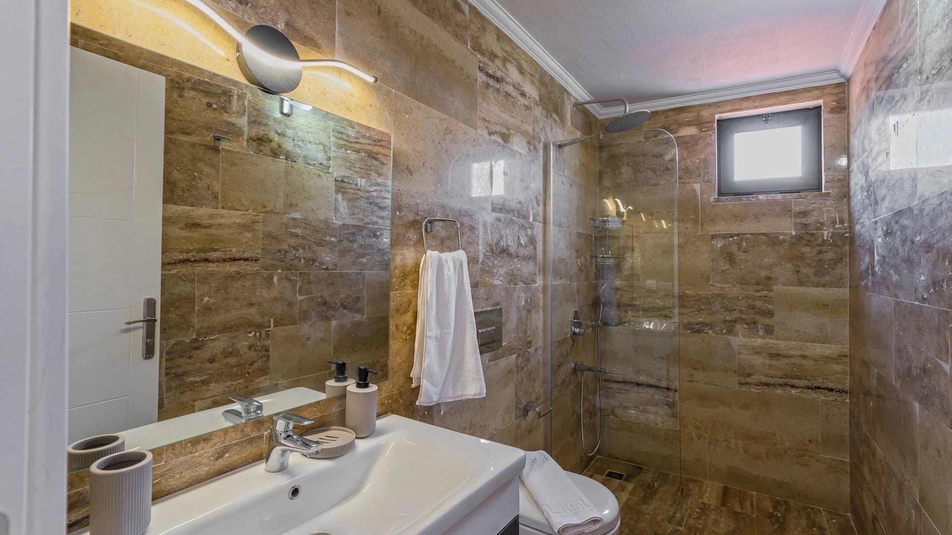 Villa Selenga Korunaklı Havuz 18