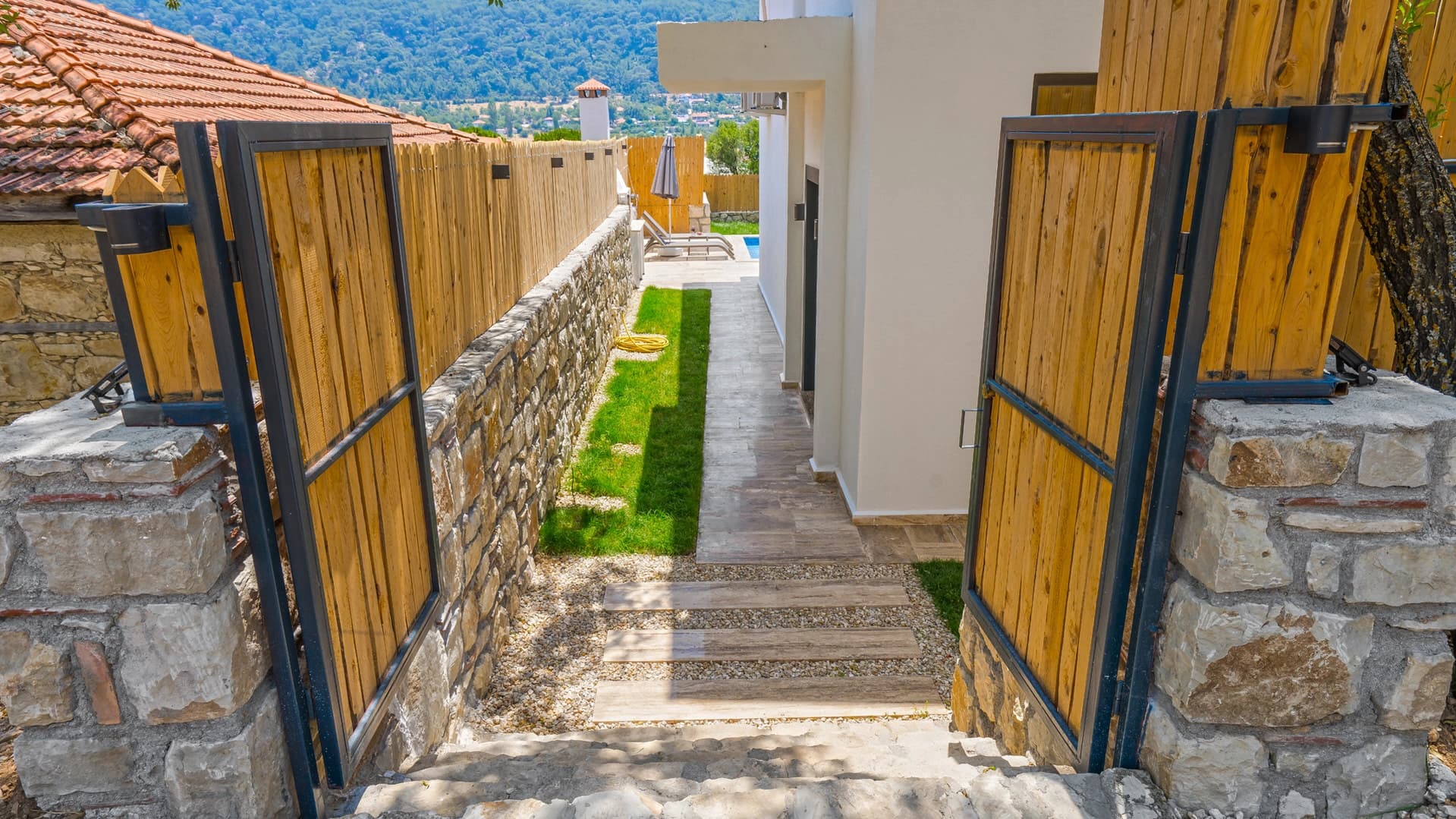 Villa Selenga Korunaklı Havuz 86