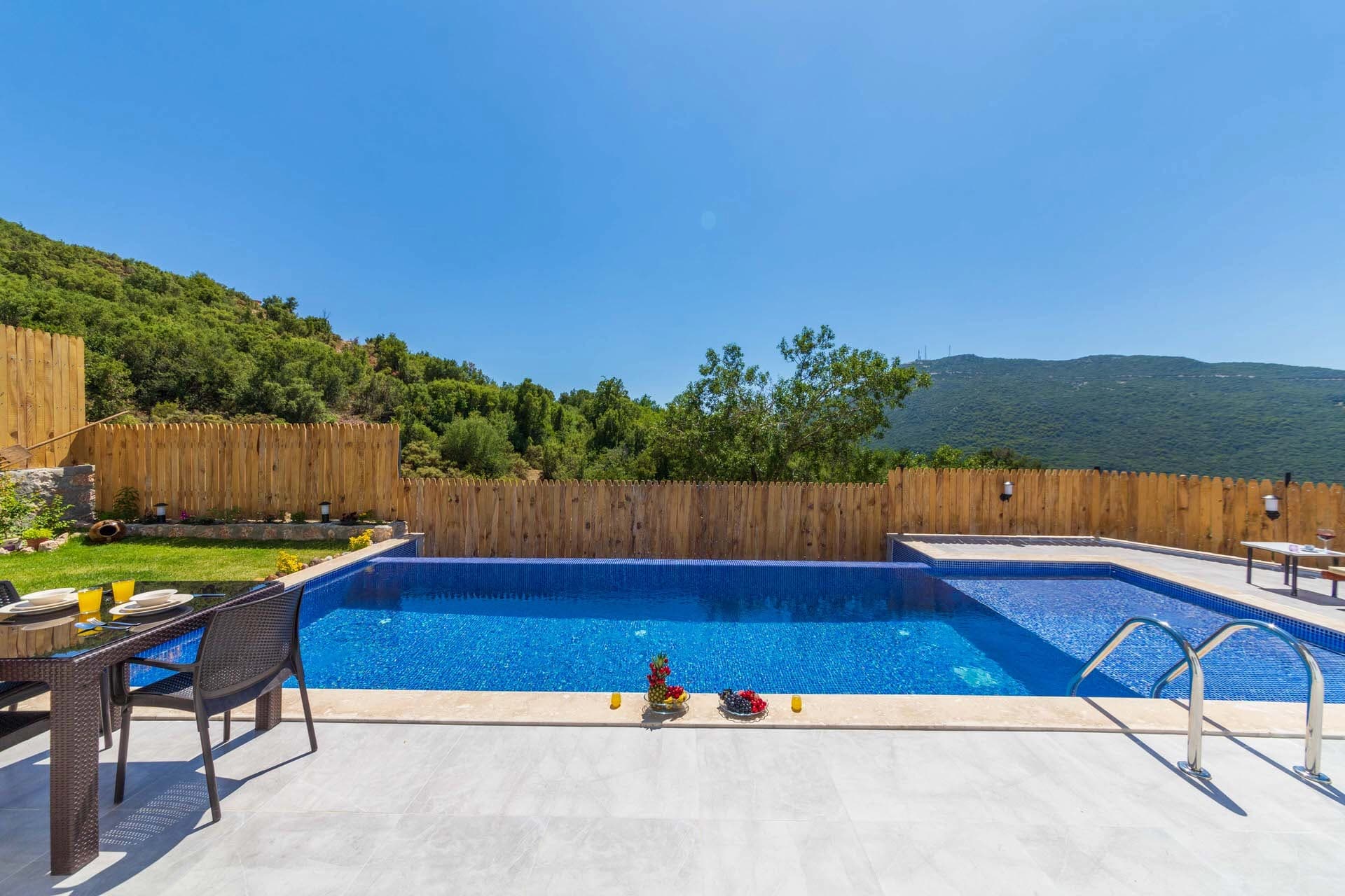 Villa Belis Korunaklı Havuz 84