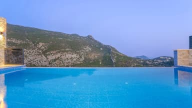 Villa Kartal Tepesi Korunaklı Havuz 92