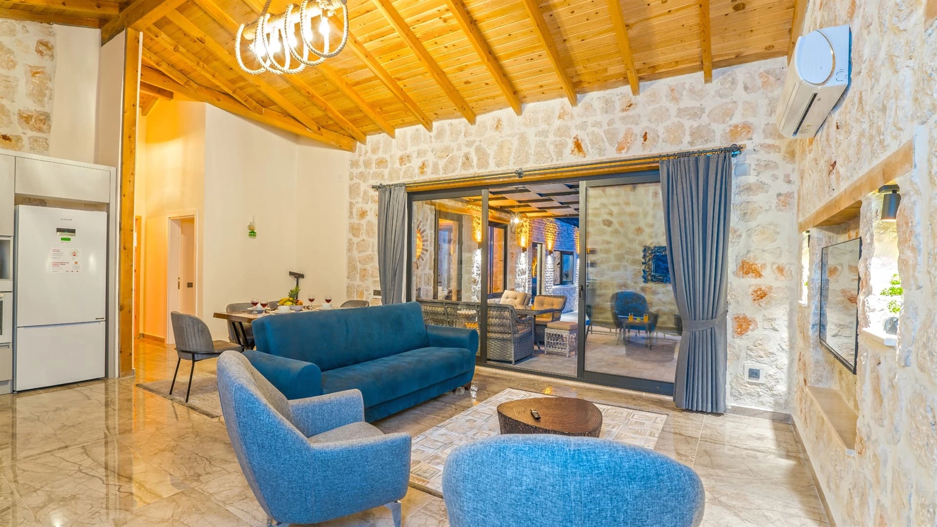 Villa Kartal Tepesi Korunaklı Havuz 86