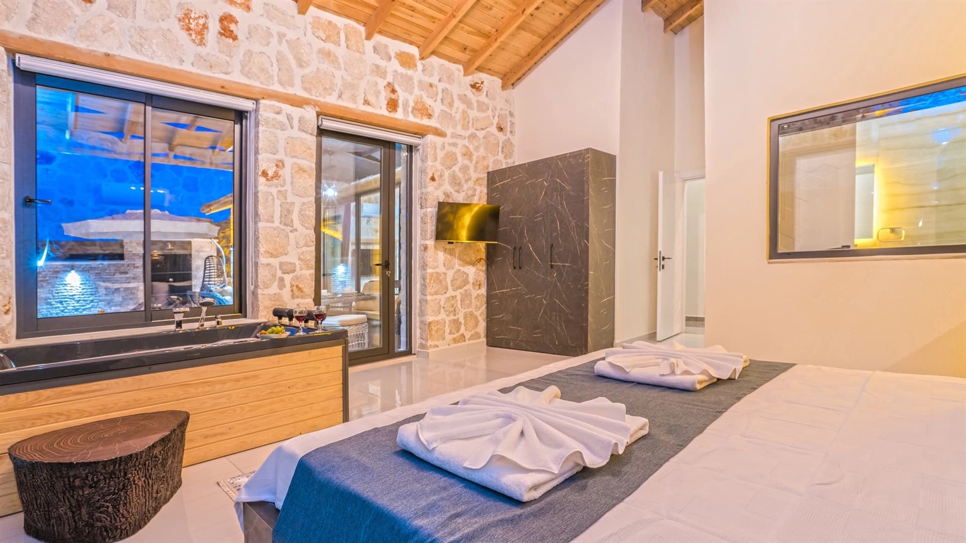 Villa Kartal Tepesi Korunaklı Havuz 52