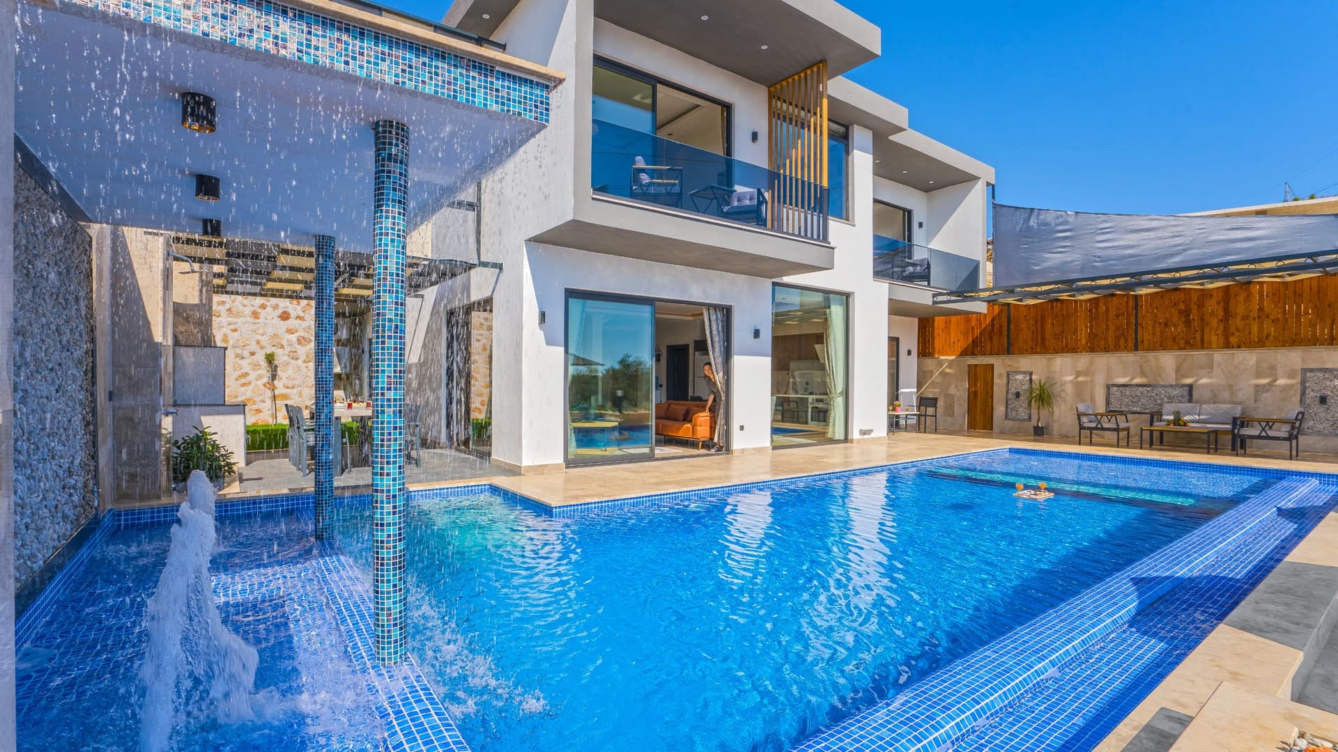 Villa Tilya Korunaklı Havuz 56