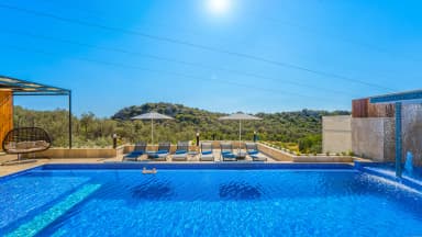 Villa Tilya Korunaklı Havuz 70