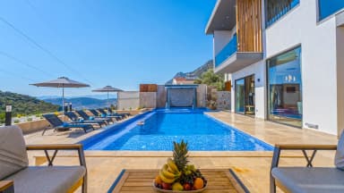 Villa Tilya Korunaklı Havuz 84