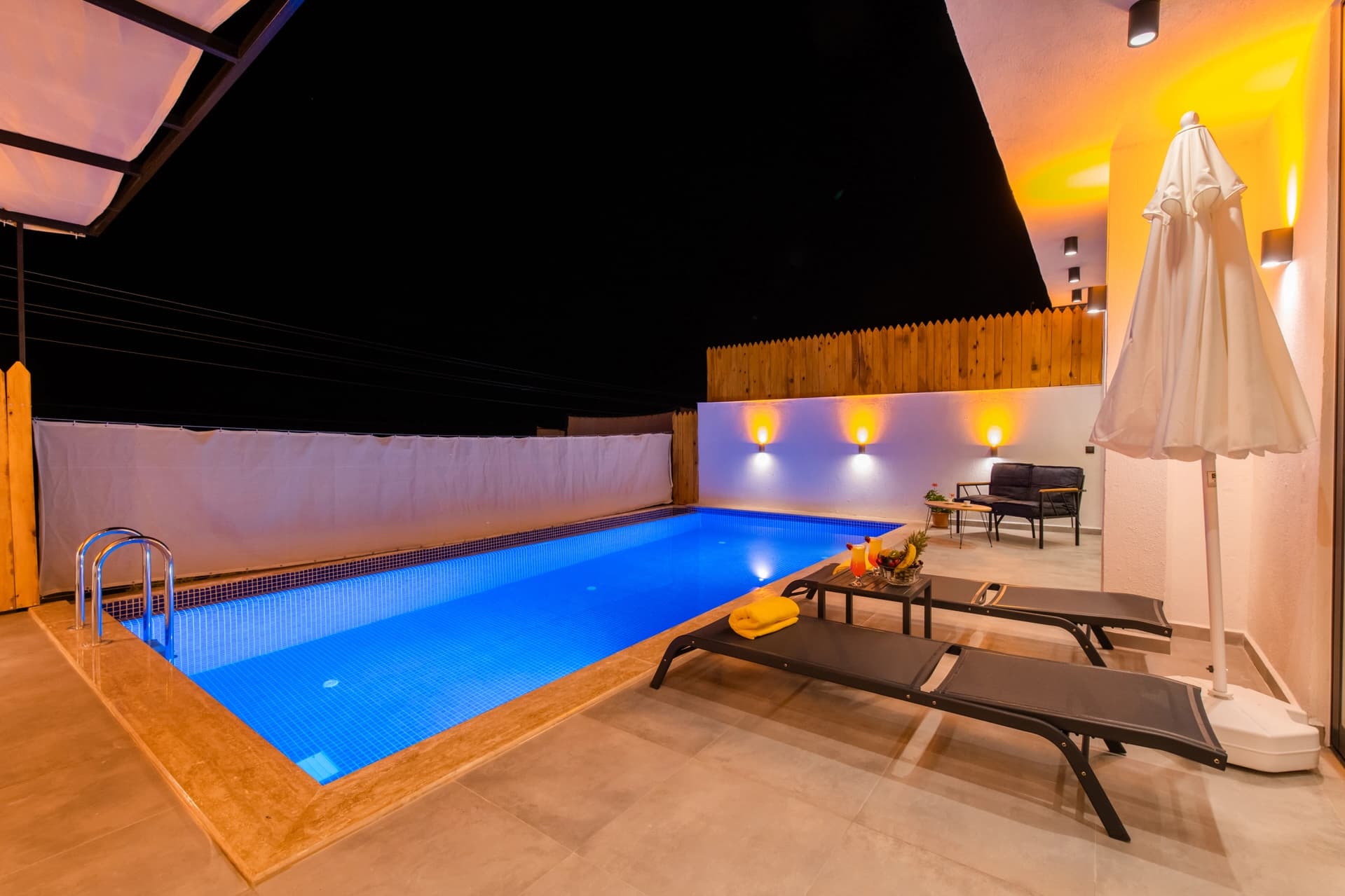 Villa Aysena Korunaklı Havuz 85