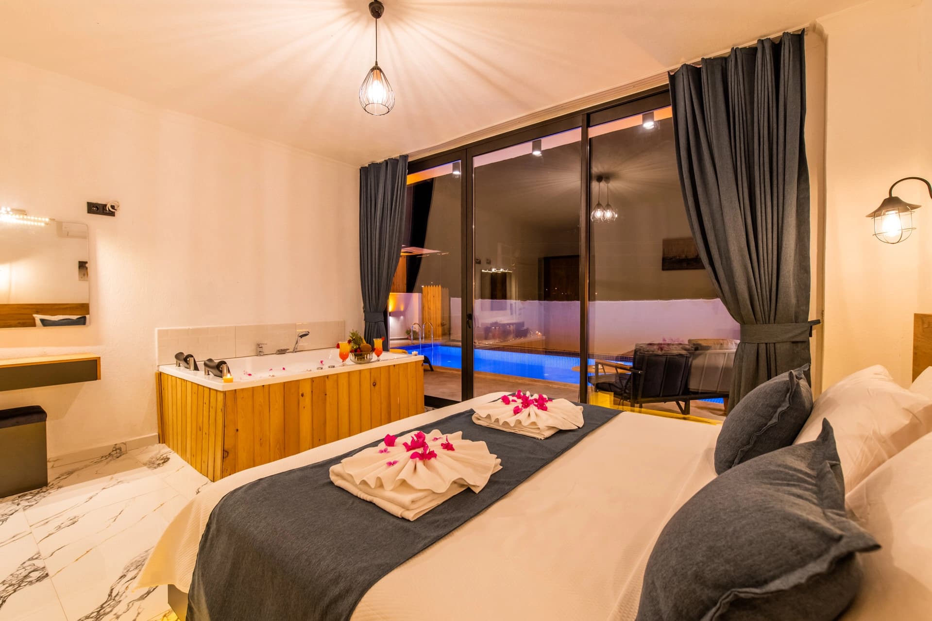 Villa Aysena Korunaklı Havuz 59