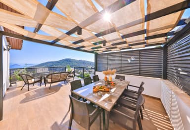 Villa Parle Korunaklı Havuz 70