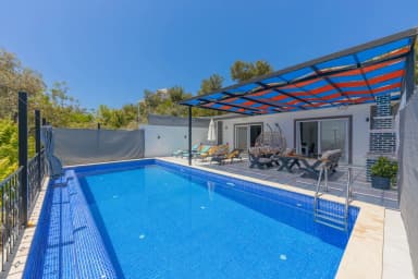 Villa Platin Korunaklı Havuz 23