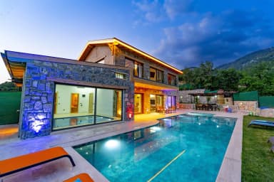 Villa Harika Korunaklı Havuz 71