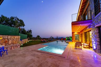Villa Harika Korunaklı Havuz 85