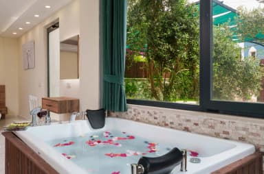 Villa Elena 1 Korunaklı Havuz 54