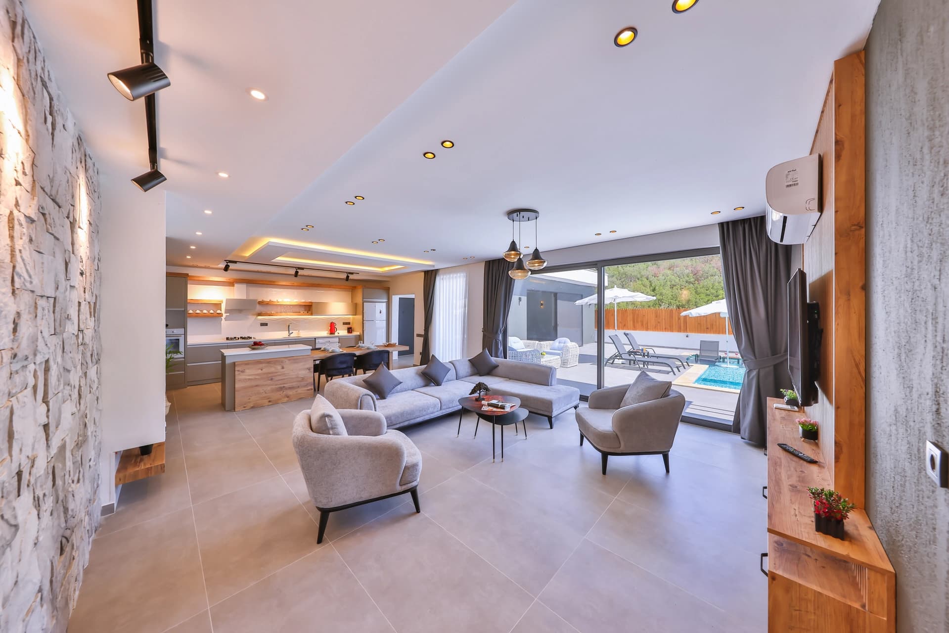 Villa Kırca Korunaklı Havuz 64