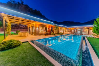 Villa Kırca Korunaklı Havuz 84