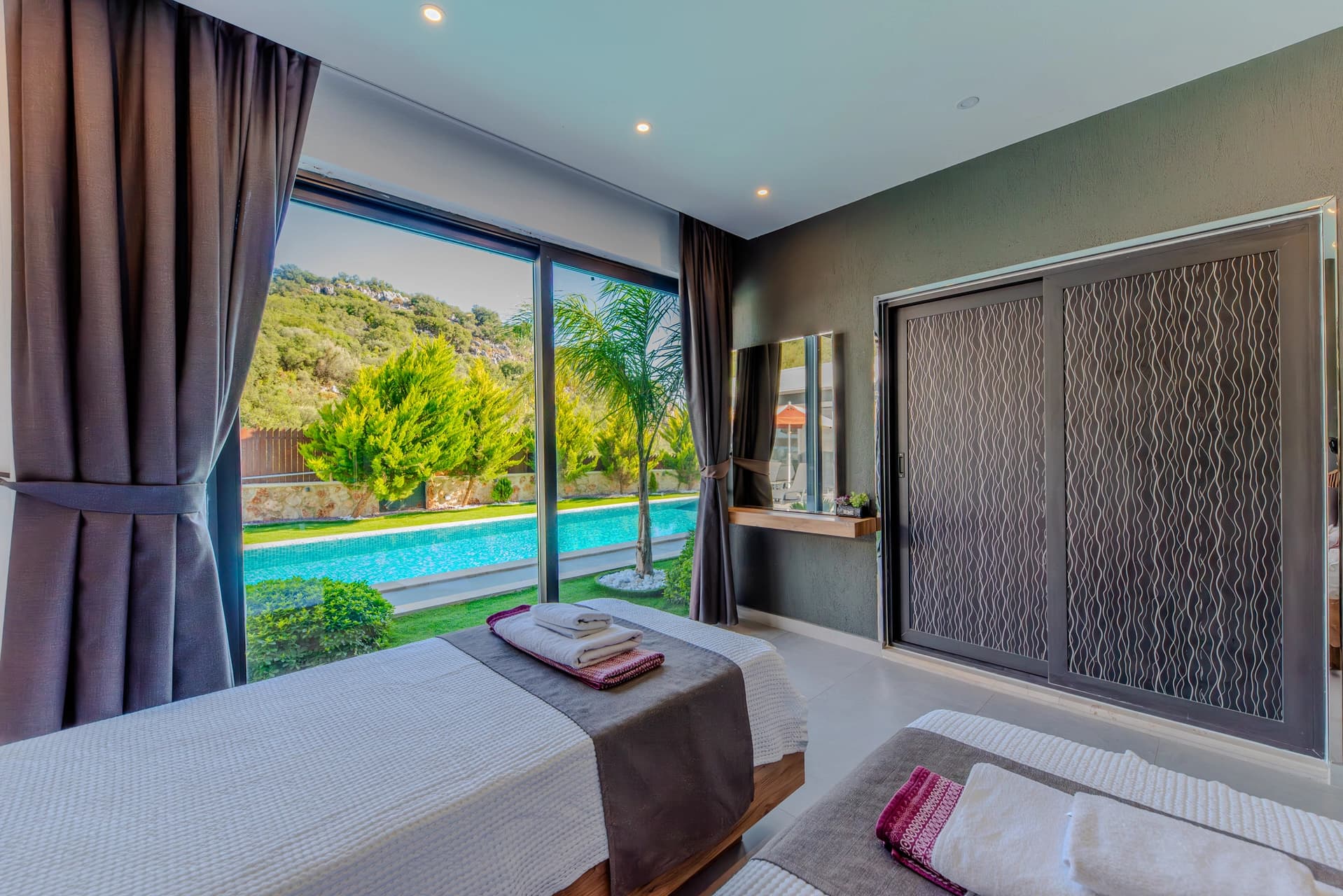 Villa Kırca Korunaklı Havuz 80