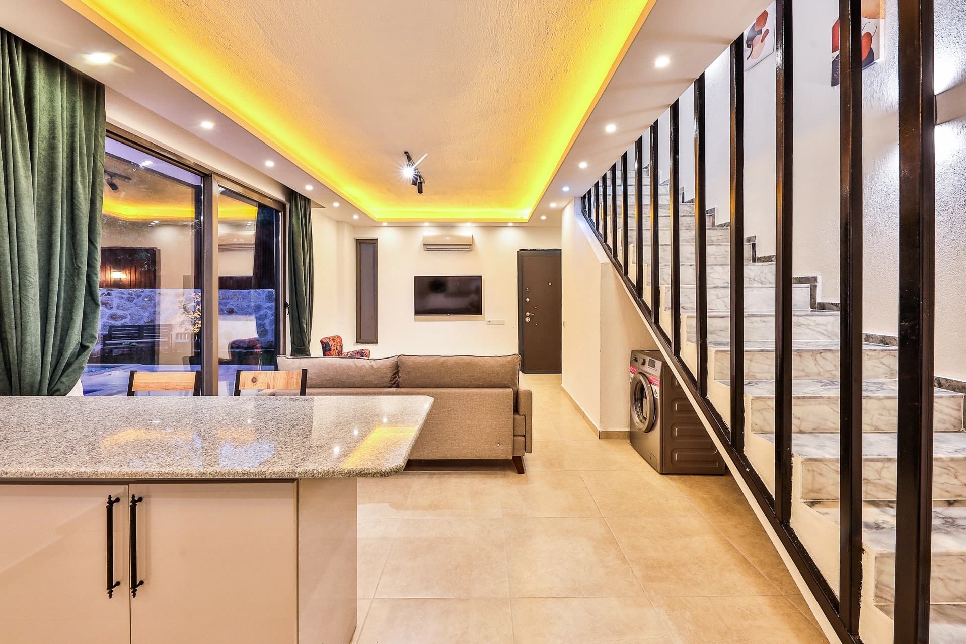 Villa Perla Korunaklı Havuz 44