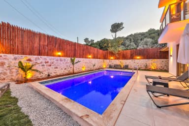 Villa Perla Korunaklı Havuz 42