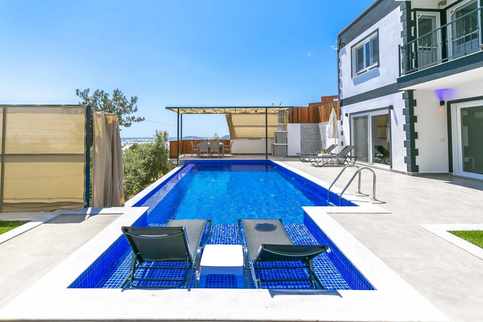 Villa Vivaldi Korunaklı Havuz 72