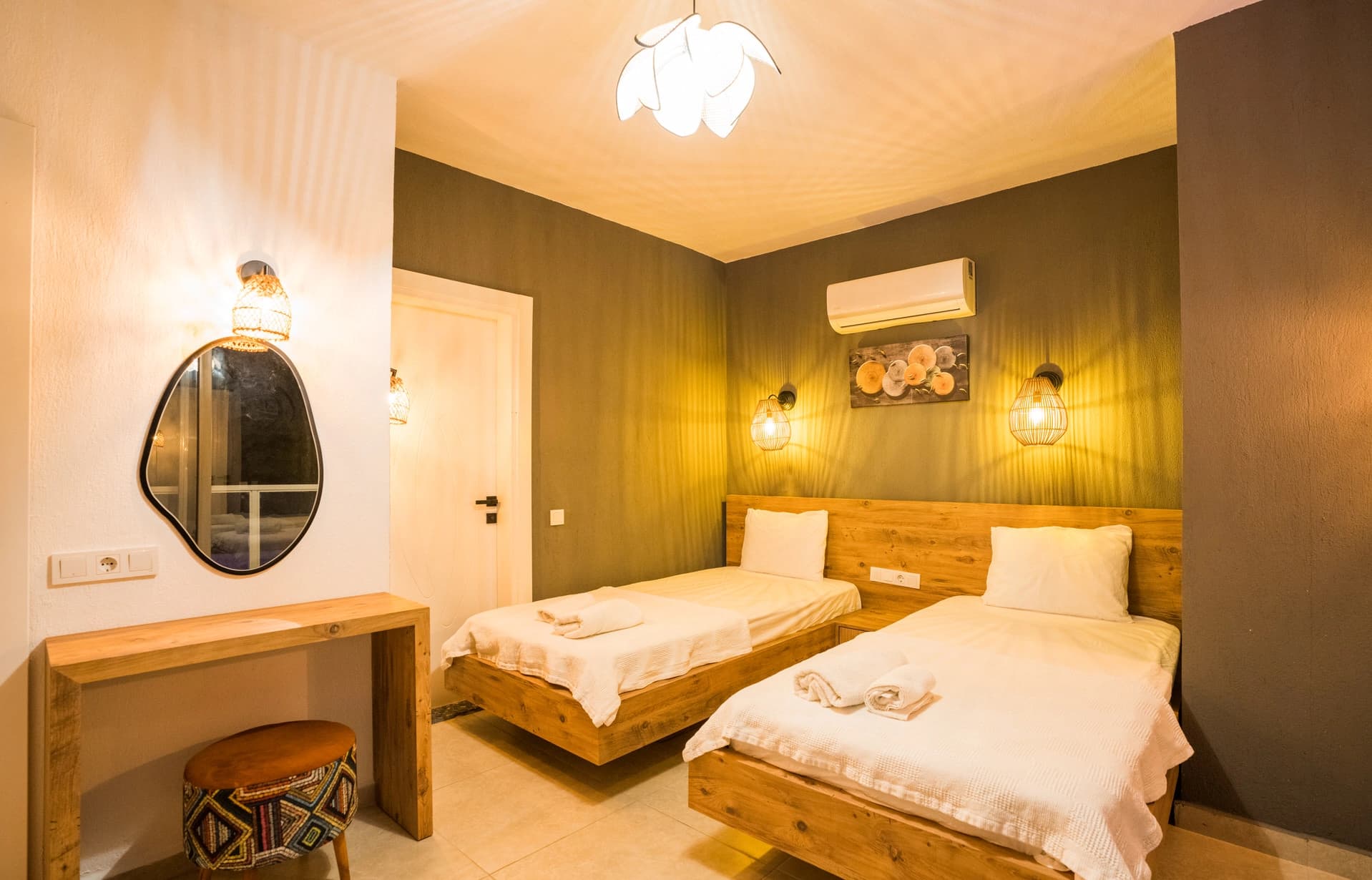 Villa Luvi Korunaklı Havuz 29