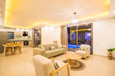 Villa Luvi Korunaklı Havuz 35