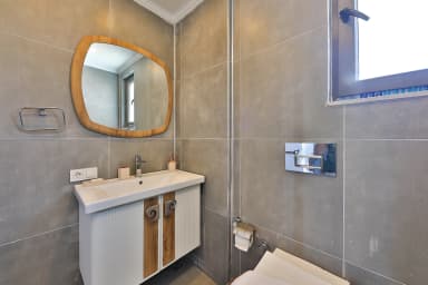 Villa Luvi Korunaklı Havuz 77