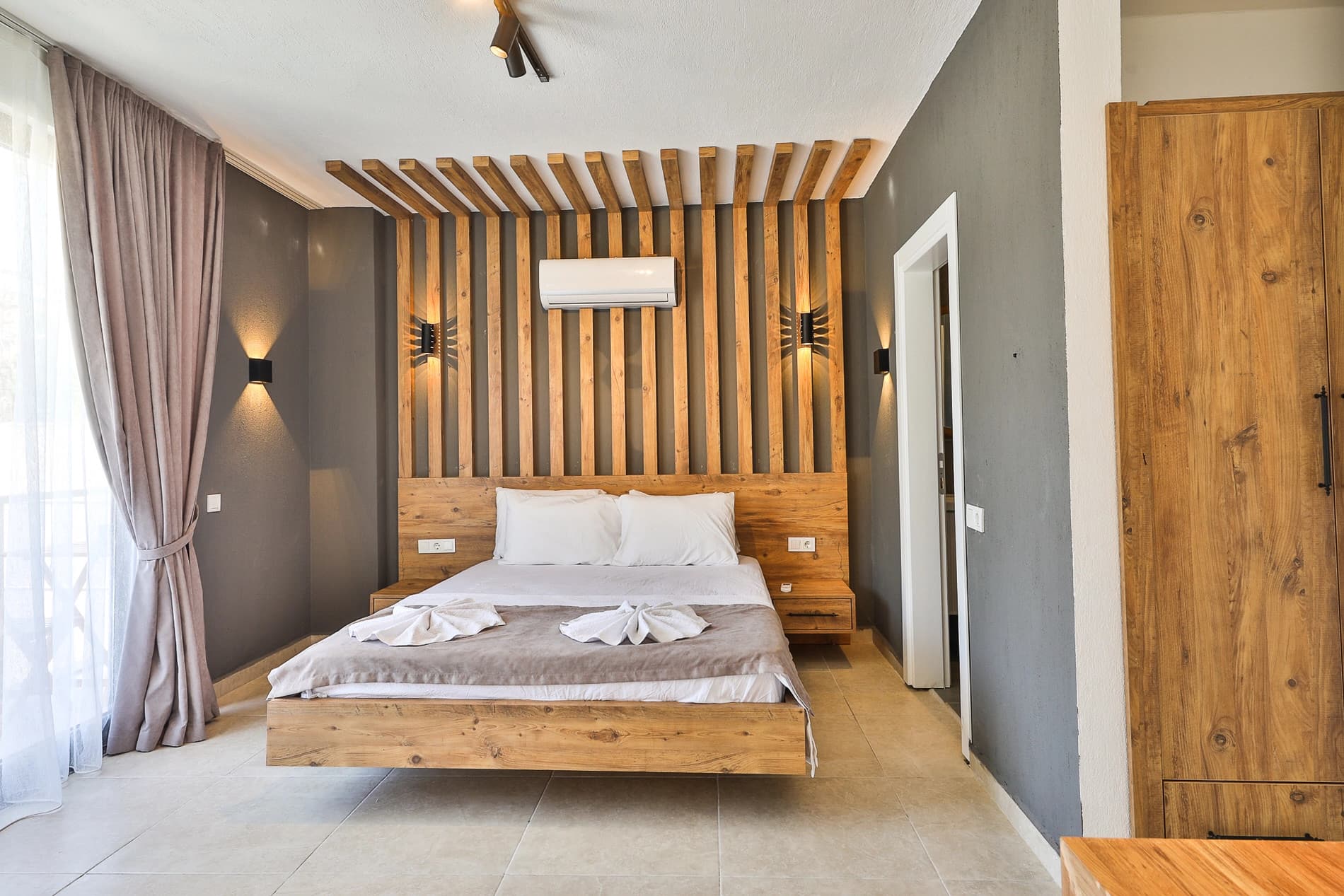 Villa Luvi Korunaklı Havuz 15