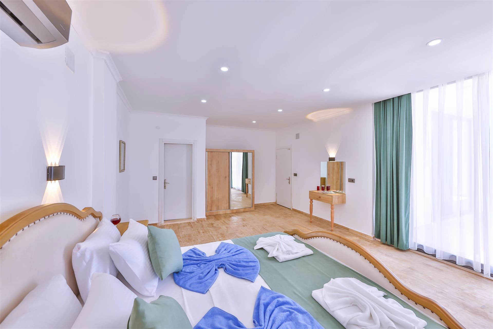 Maksi Apart 1 Kalkan 75