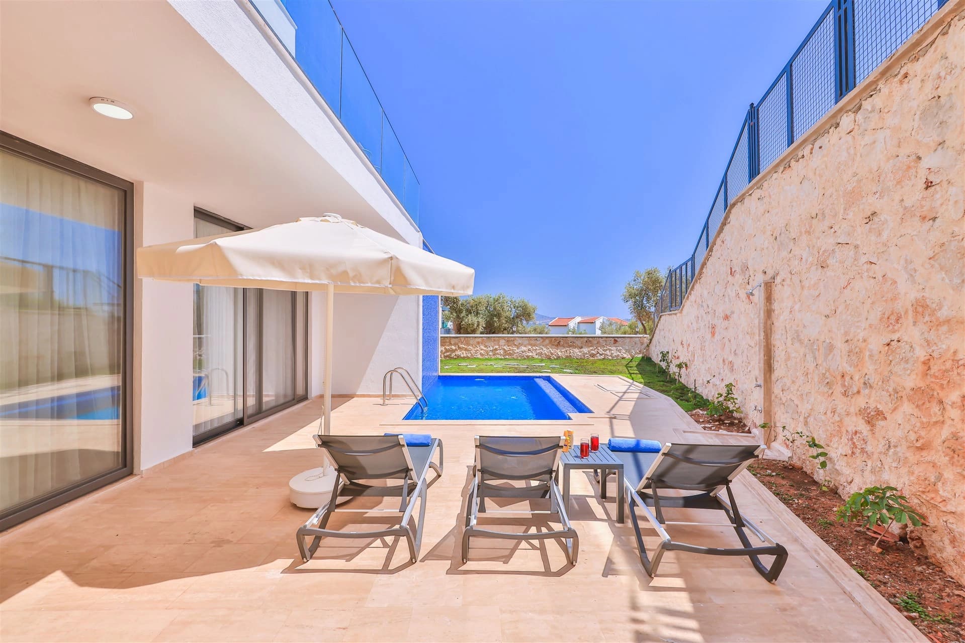 Maksi Apart 1 Kalkan 81