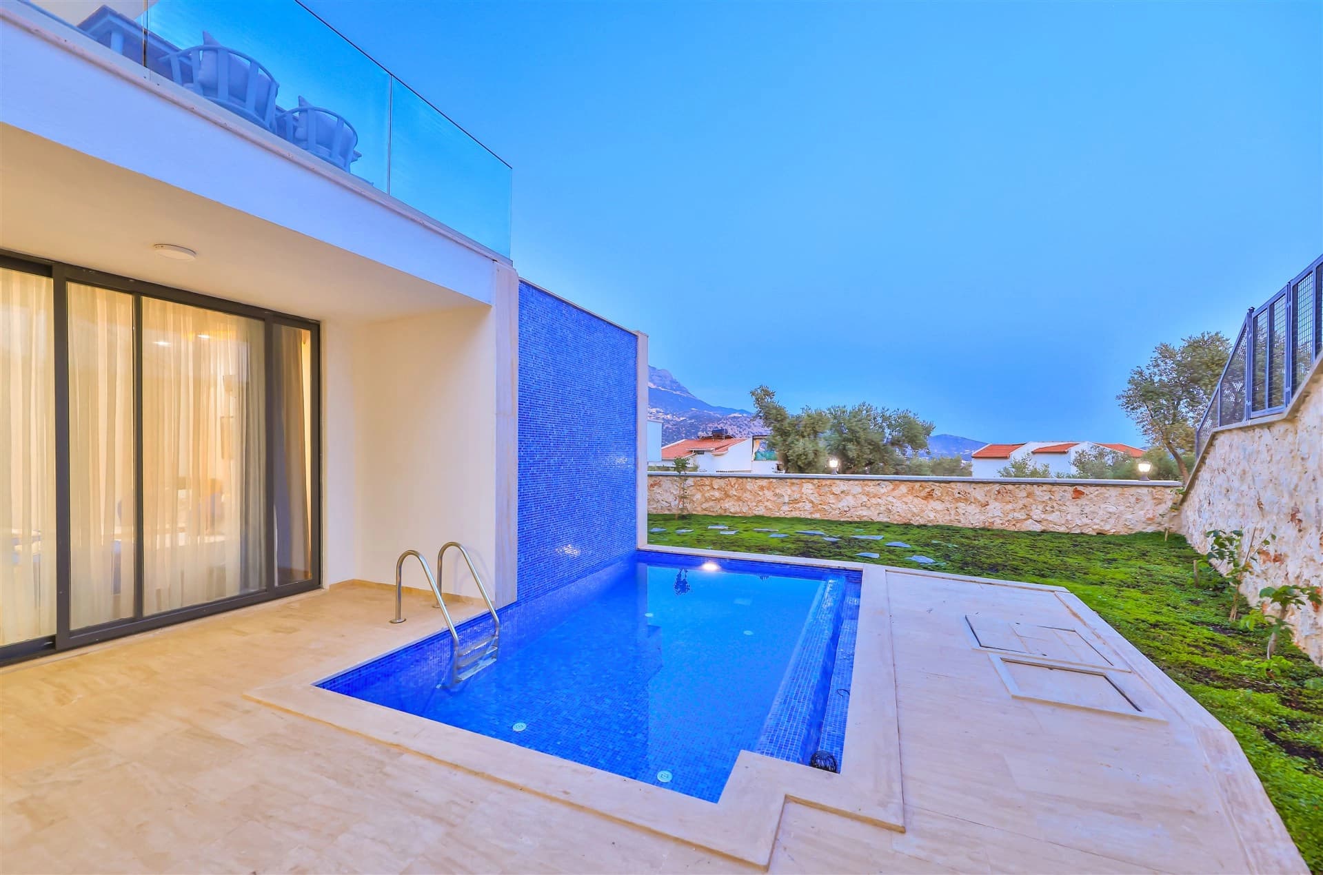 Maksi Apart 1 Kalkan 87