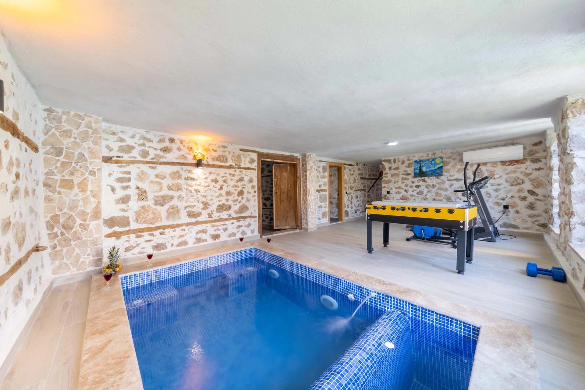 Villa Nostaji Bezirgan Korunaklı Havuz 41