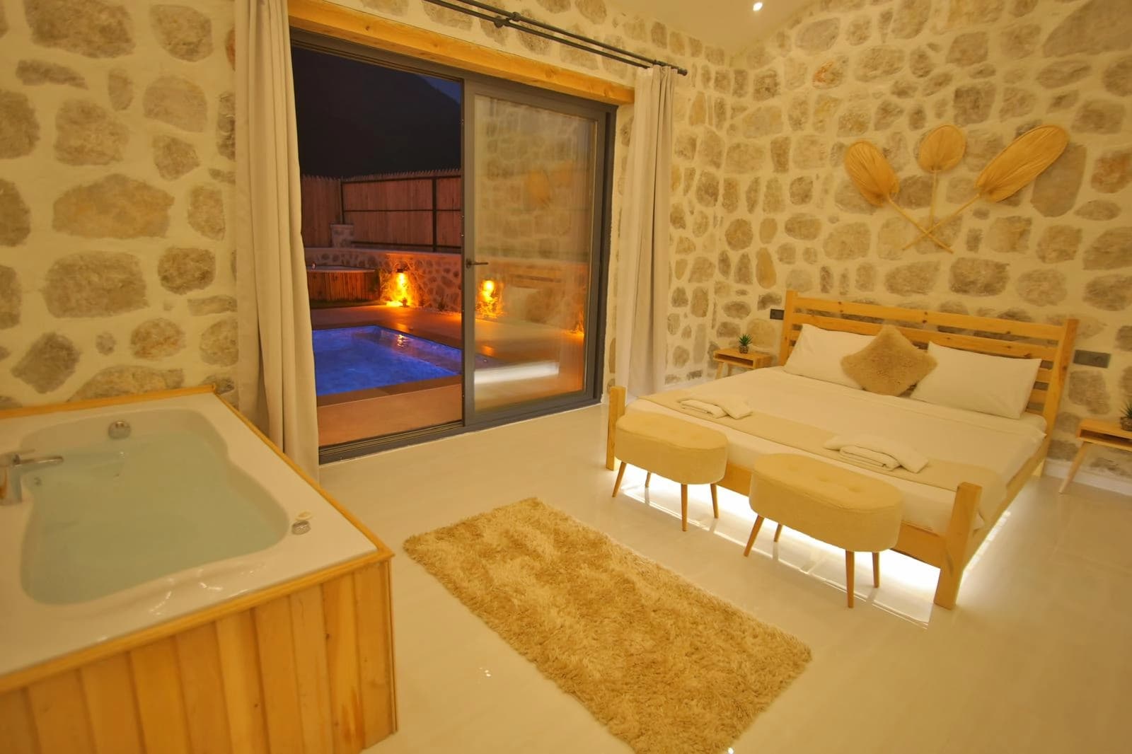 Villa Detail Korunaklı Havuz 51