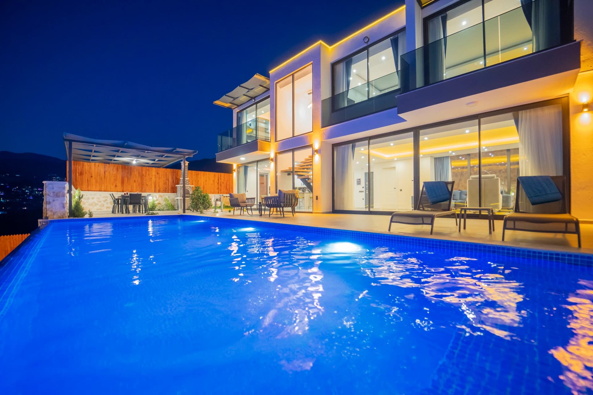 Villa Uçar 1 Korunaklı Havuz 99