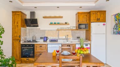 Villa Vivienda Korunaklı Havuz 33