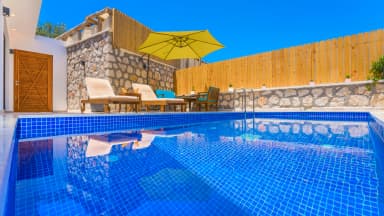 Villa Vivienda Korunaklı Havuz 31