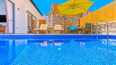 Villa Vivienda Korunaklı Havuz 73