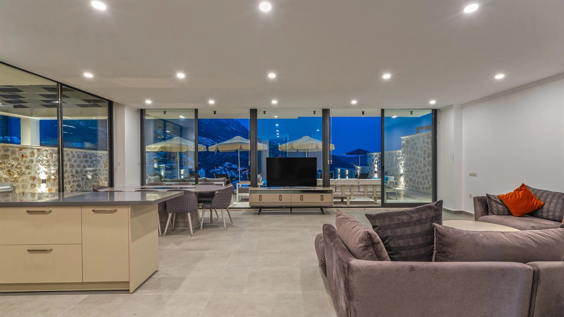 Villa Lion Çocuk Havuzu 49