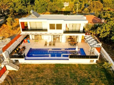 Villa Olivet Korunaklı Havuz 85