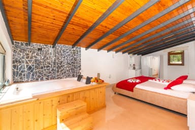 Villa Alkım Bade Korunaklı Havuz 51