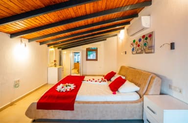 Villa Alkım Bade Korunaklı Havuz 65