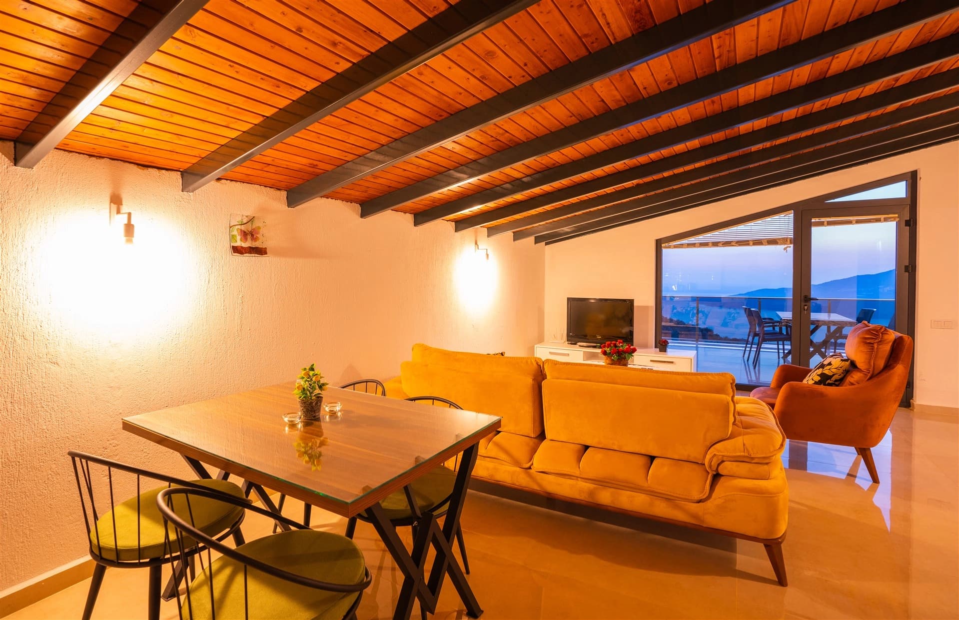 Villa Alkım Bade Korunaklı Havuz 63