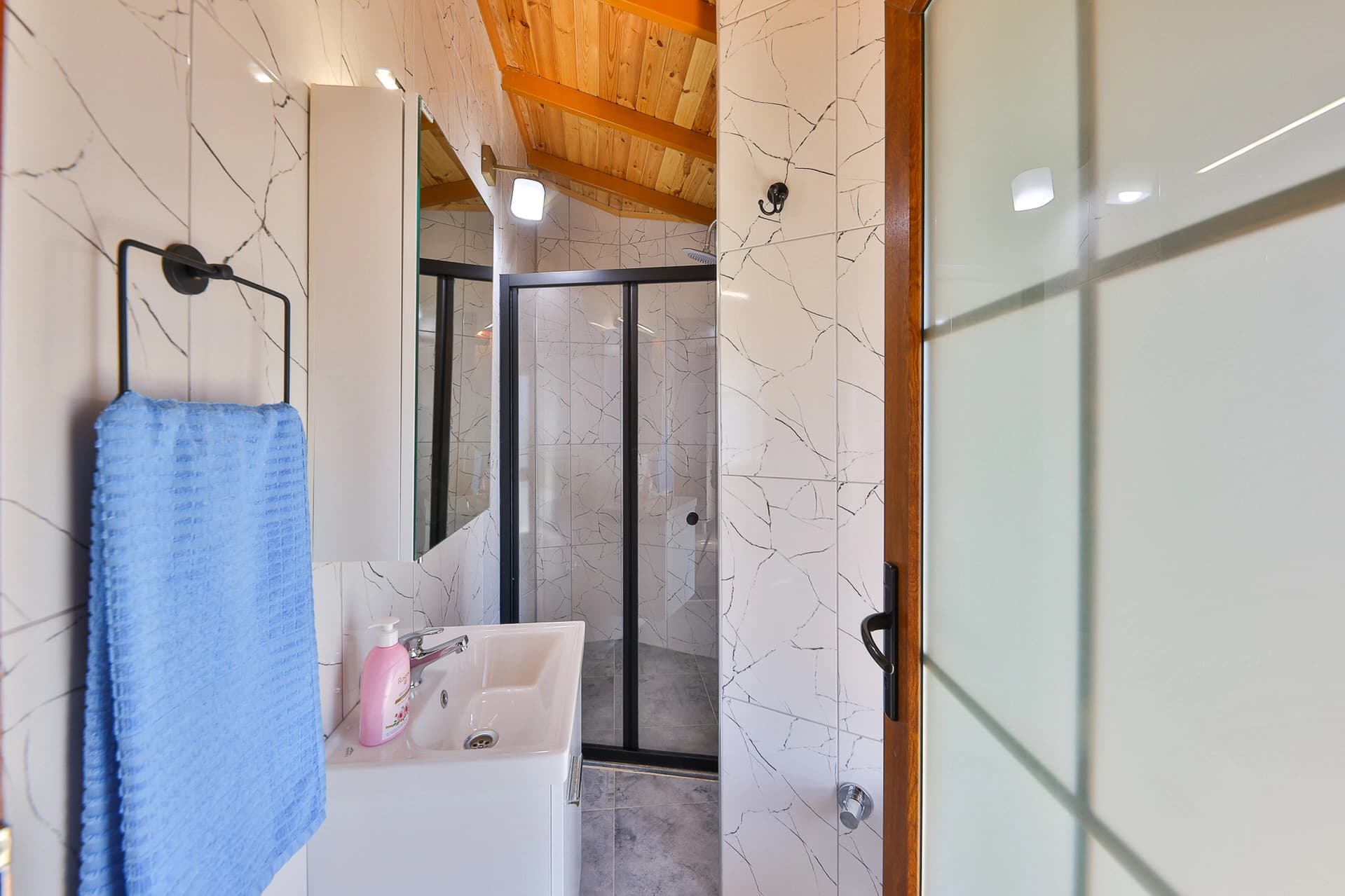 Villa Çınar Ağullu Korunaklı Havuz 37