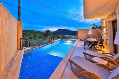 Villa Çınar Ağullu Korunaklı Havuz 15