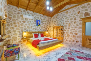 Villa Mercan Üzümlü Korunaklı Havuz 32